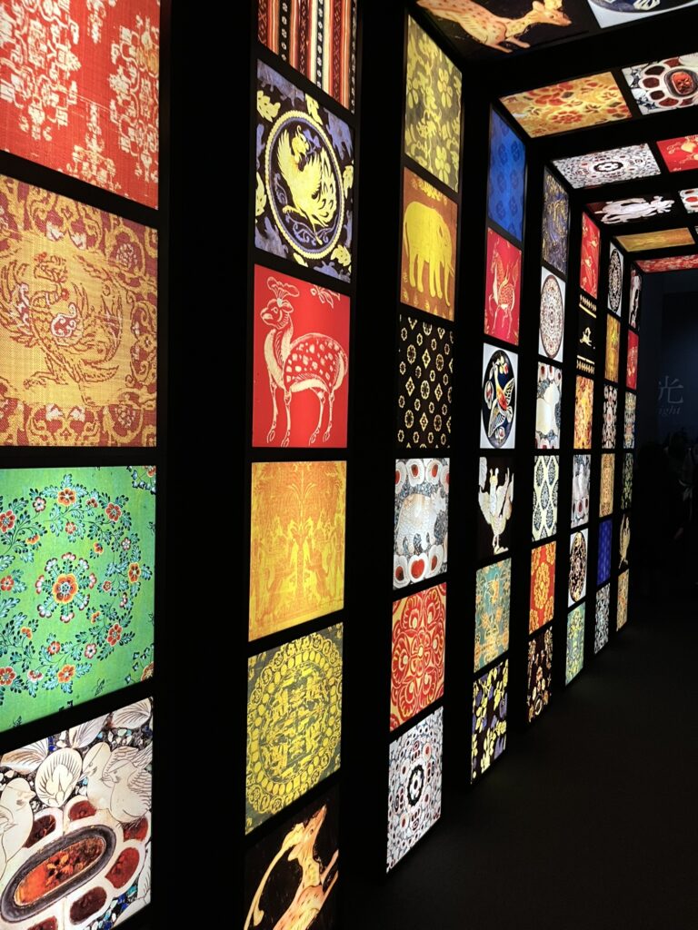 正倉院柄のパネル