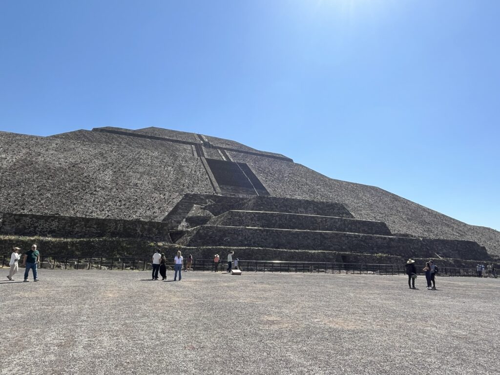 テオティワカンの太陽のピラミッド