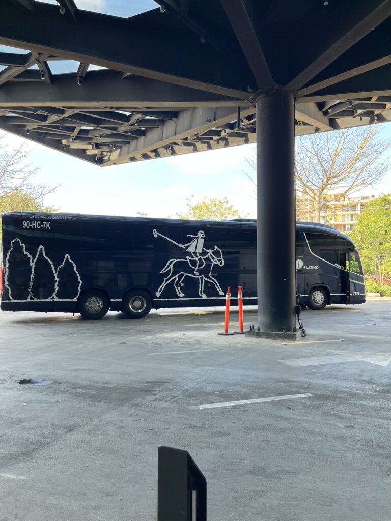 メリダのADOバスターミナル