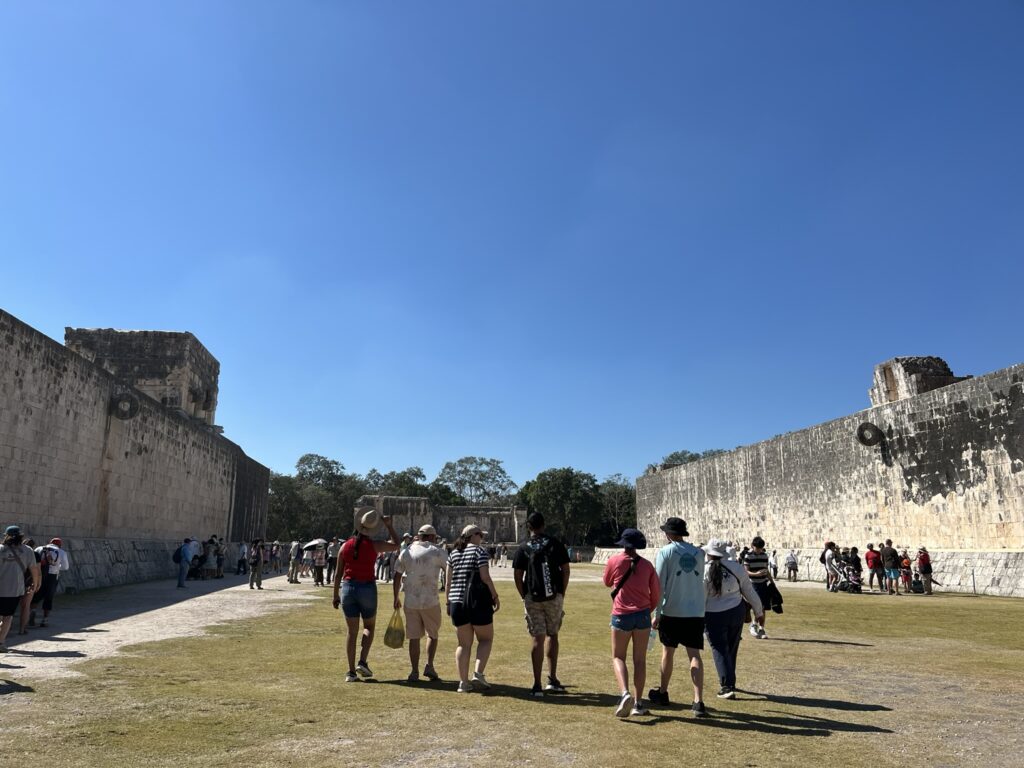 チチェン・イッツアの球技場