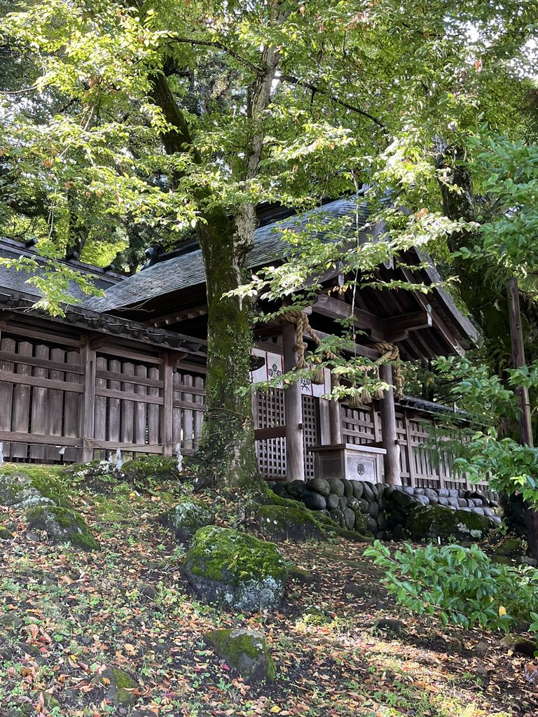 諏訪大社上社前宮 本殿